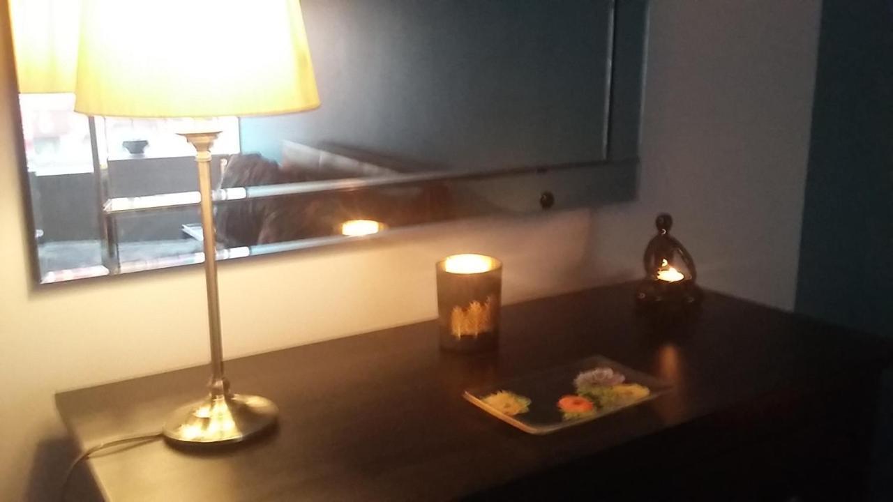 Edinburgh Two Bedroom Apartment With Free Side Street Parking 24 Hours Εξωτερικό φωτογραφία